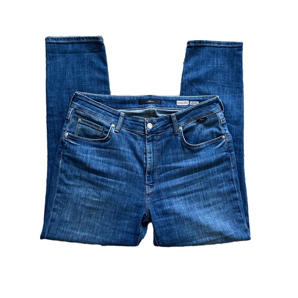 Mavi Kathleen High Rise Slim Boyfriend Jeans in Medium Blue Wash Size 31 - Picture 11 of 13